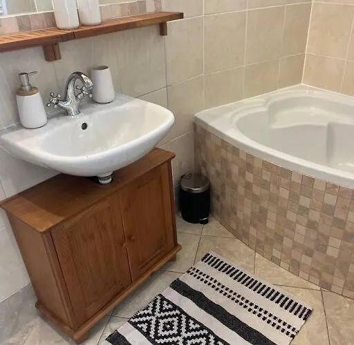 In The Heart Of The شقة براتسيلافا